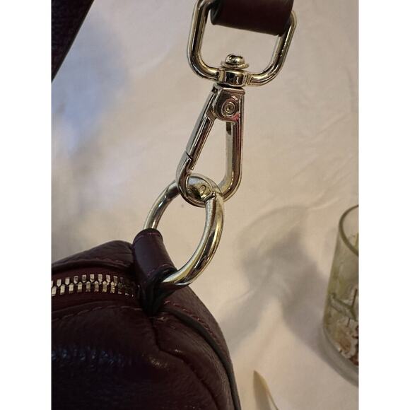 Burgundy Red Leather Purse - Picture 4 of 9